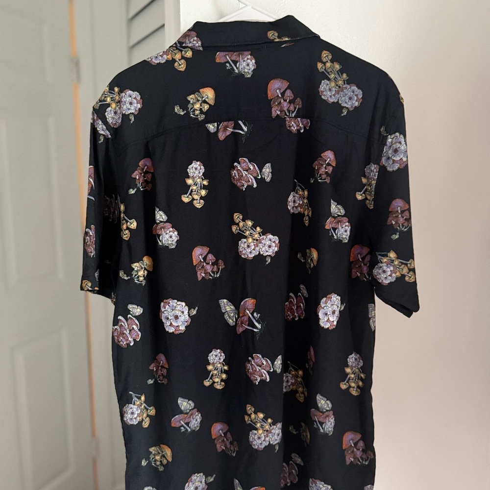 Vans Black Floral Men's Button Down Shirt Size L - Picture 2 of 9